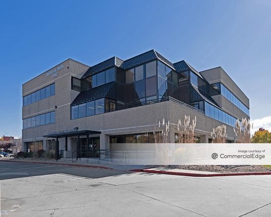 Kishinevsky & Raykin Aurora,  Office