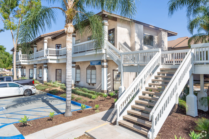 Cummings, McClorey, Davis & Acho P.L.C Riverside, CA Office