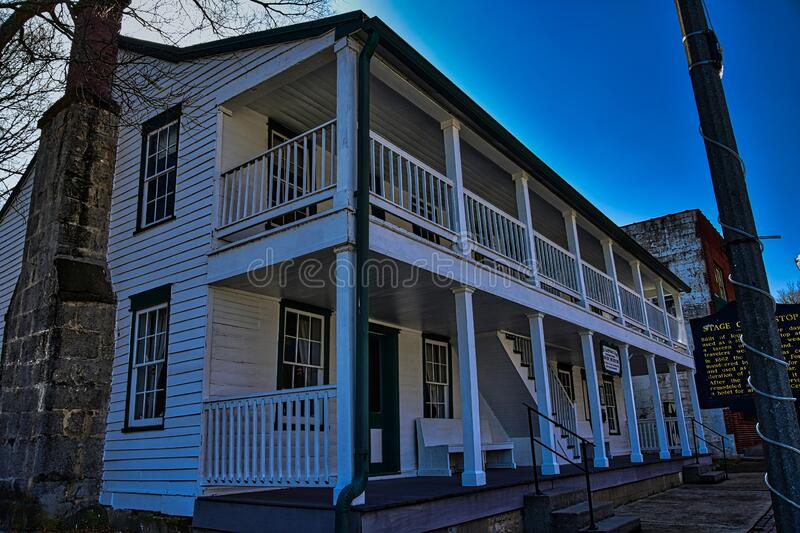 Warren + Warren Waynesville, MO Office