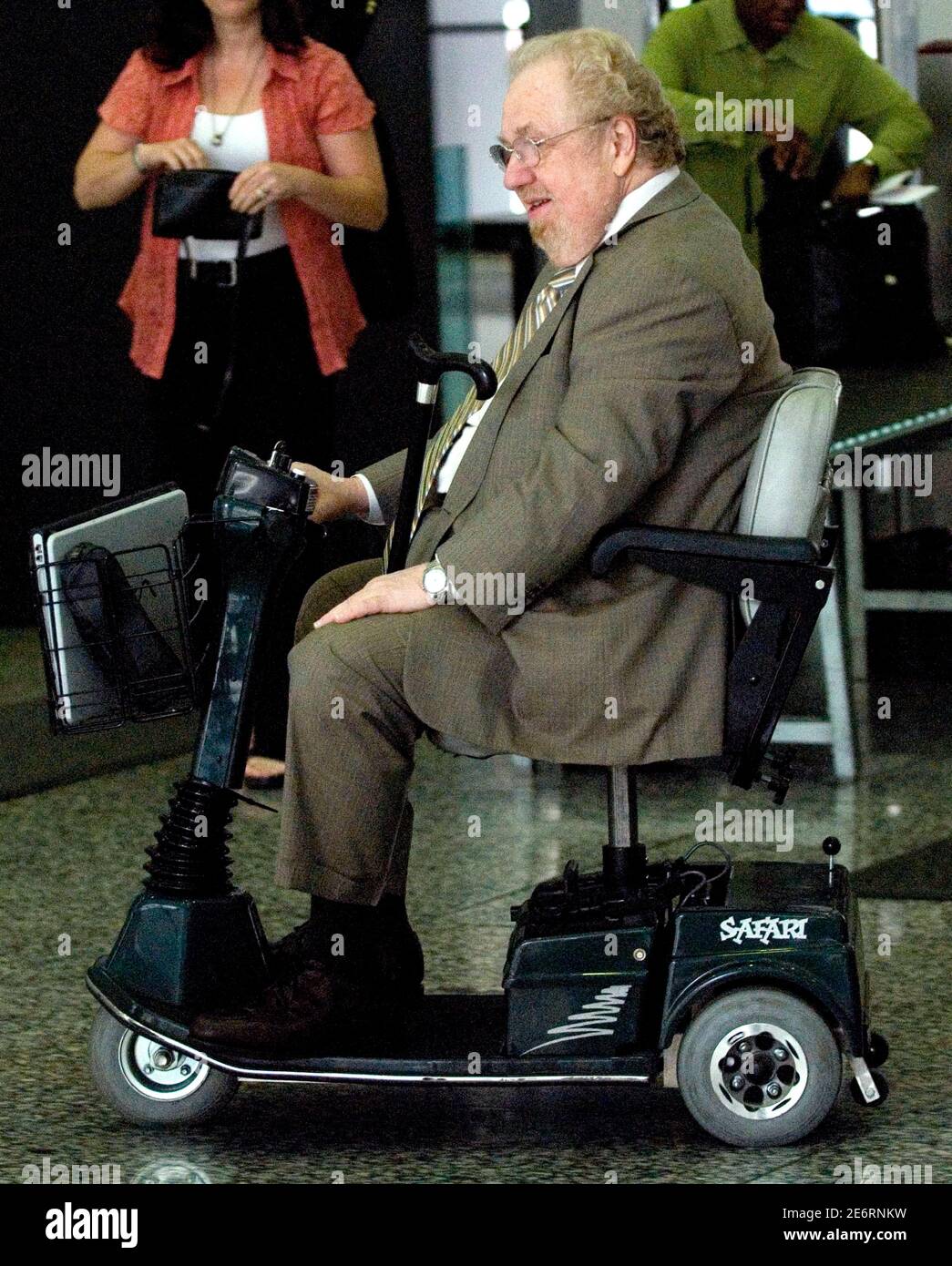 Edward M. Genson & Associates LLP Chicago,  Office