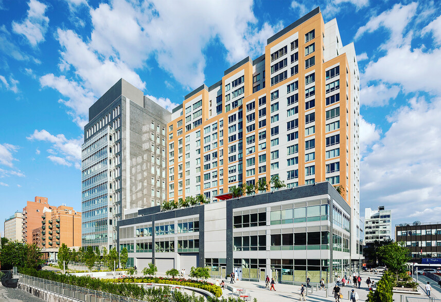 Wang Law Office PLLC Flushing,  Office