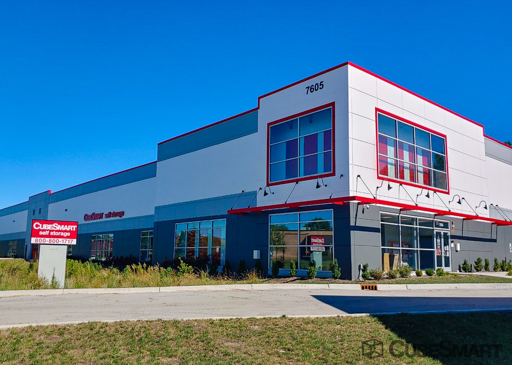 McNees & Associates, LLC Carol Stream, IL Office