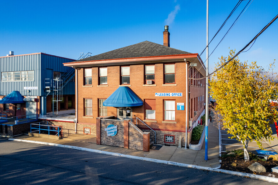 Bowers Fawcett & Hurst, LLC Ambridge,  Office