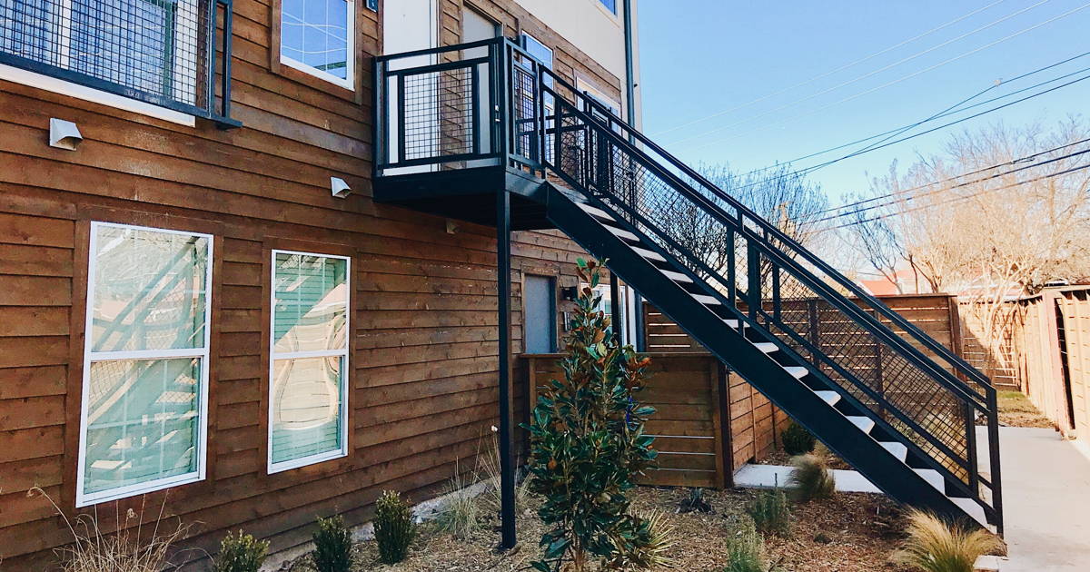 King & Fisher Dallas,  Office