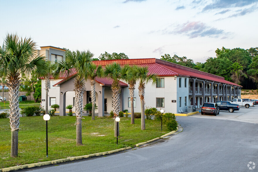 Chesser & Barr, PA Crestview, FL Office