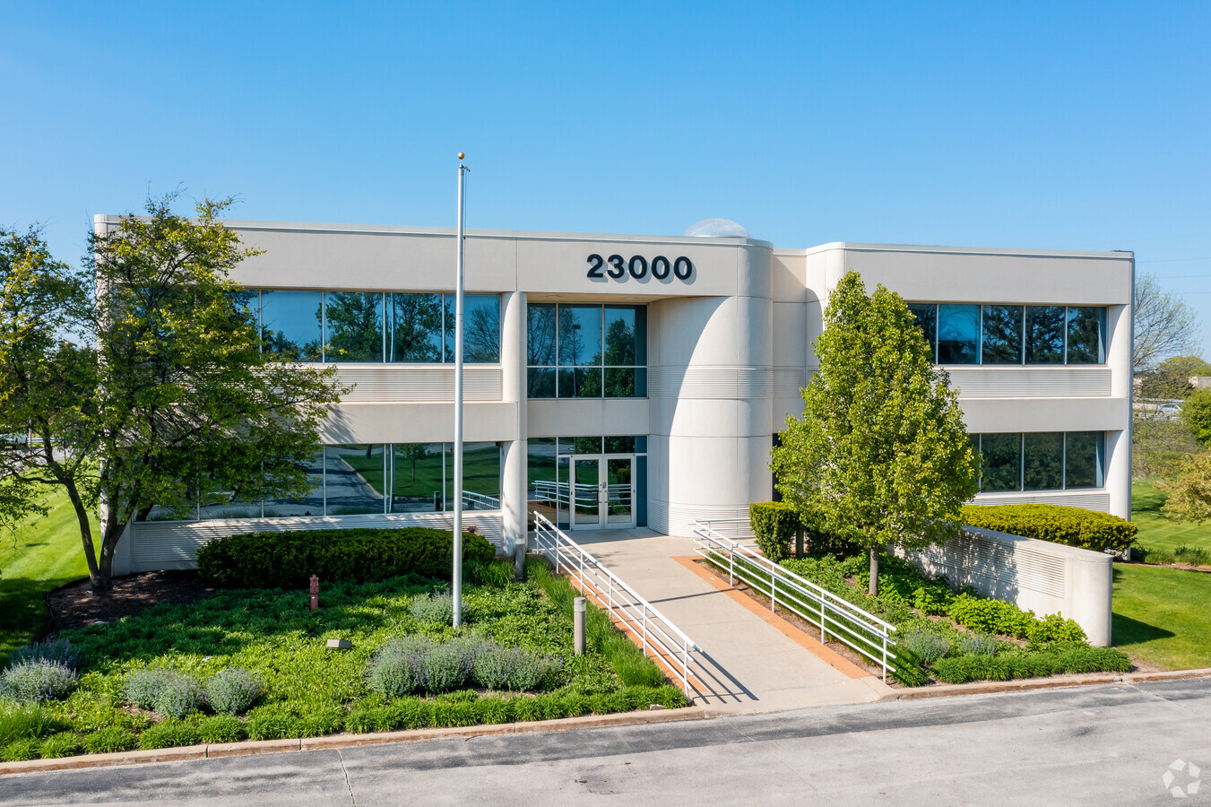 Halling & Cayo, S.C Pewaukee, WI Office