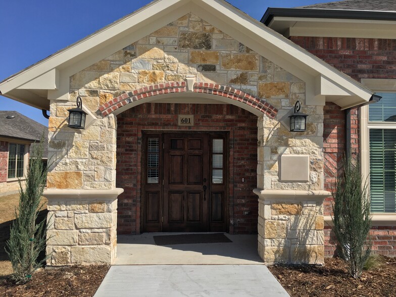 Ruais Law McKinney,  Office