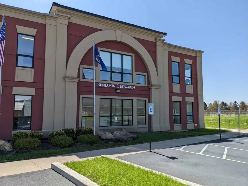 Davies & Associates LLC New York City,  Office