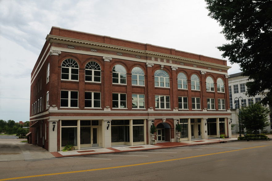 Clayton-Little Jackson,  Office