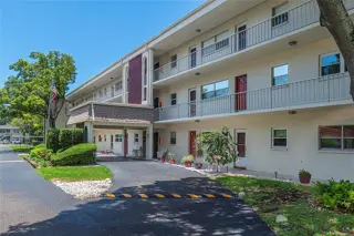 Fudge Broadwater, PA Saint Petersburg,  Office