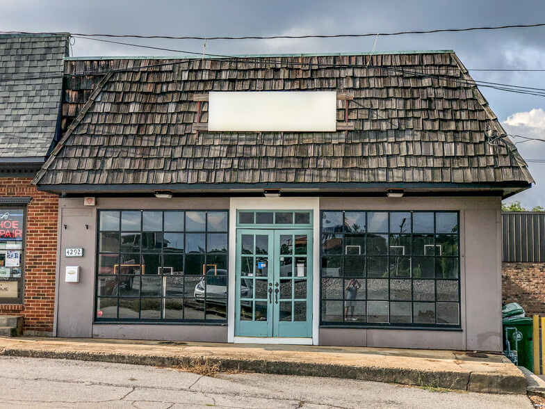 Smith & Lake, LLC Tucker,  Office