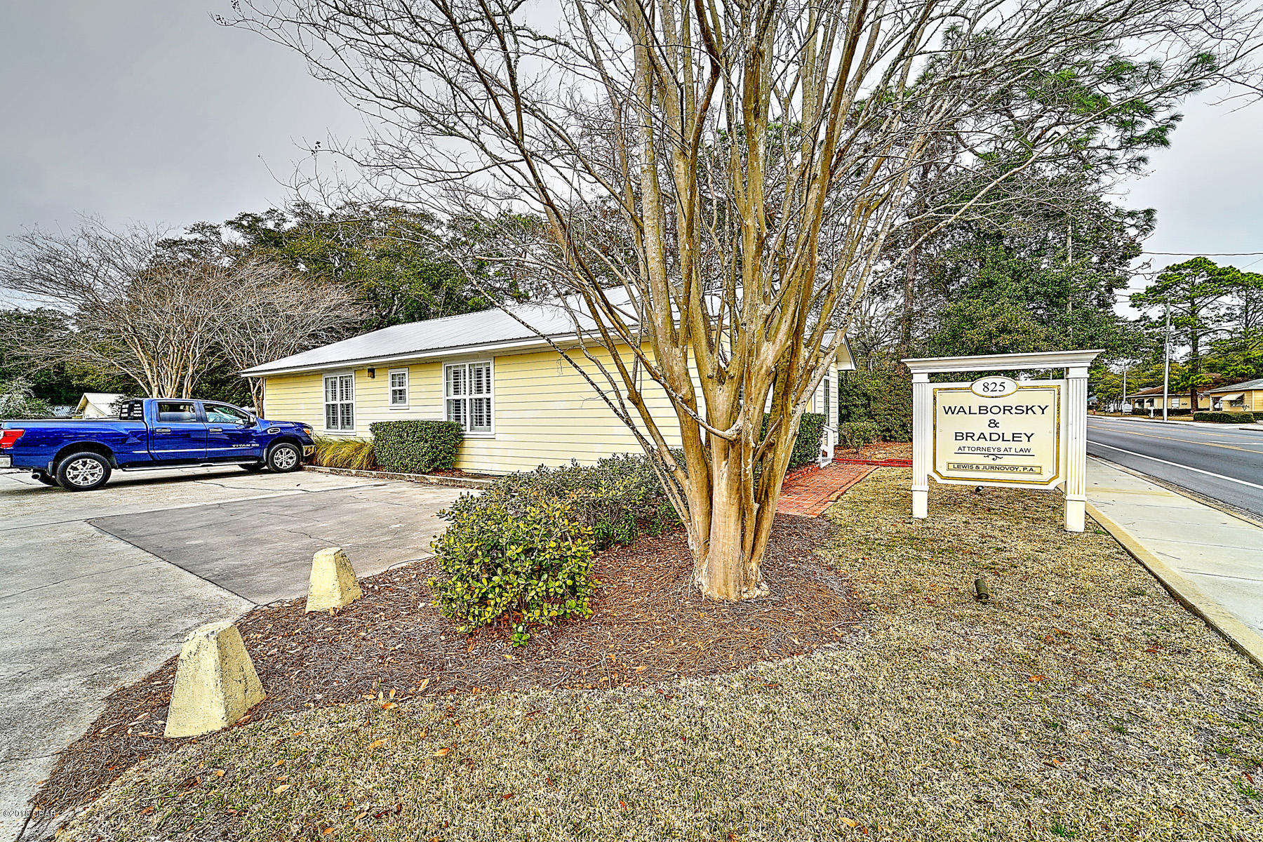 Walborsky & Bradley Panama City,  Office
