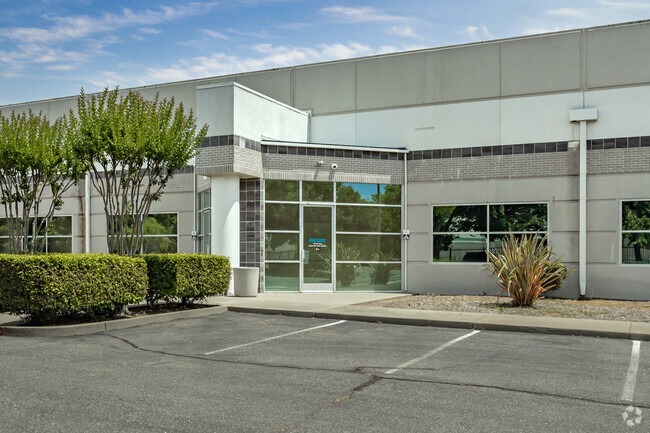 Hiroshima Daggett Rancho Cordova,  Office