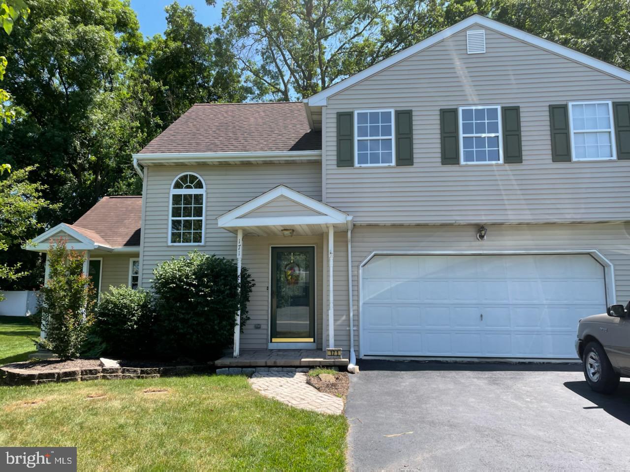 Cornerstone Law Firm, LLC Blandon,  Office