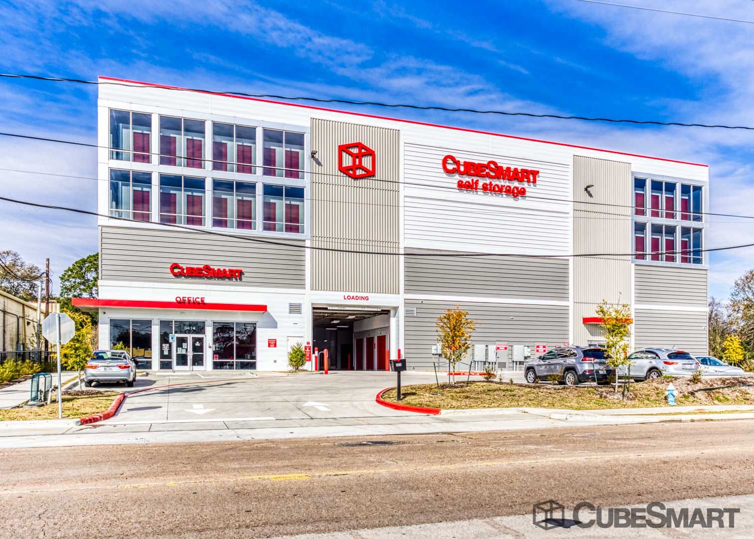 Abogado Aly Houston,  Office