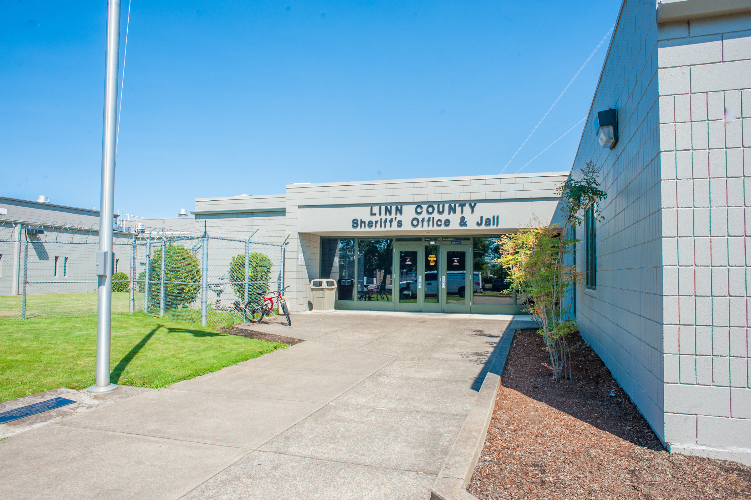 Shlesinger & deVilleneuve Attorneys PC Albany, OR Office