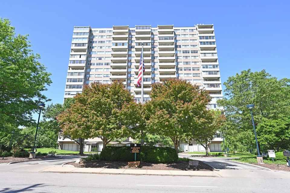 Delev & Associates, LLC Cincinnati,  Office