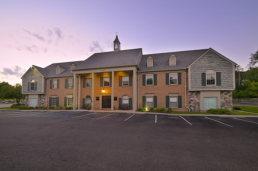 The Law Firm of Hauer & Snover Bingham Farms, MI Office