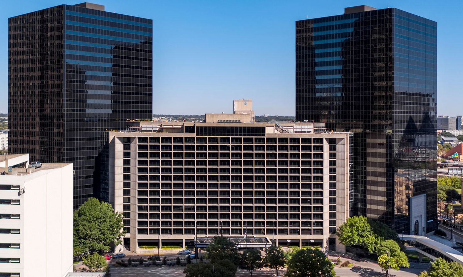 Thompson, Coe, Cousins & Irons, LLP Dallas, TX Office