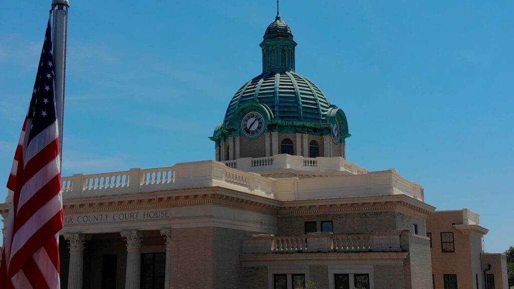 Munizzi Law Firm Deland,  Office