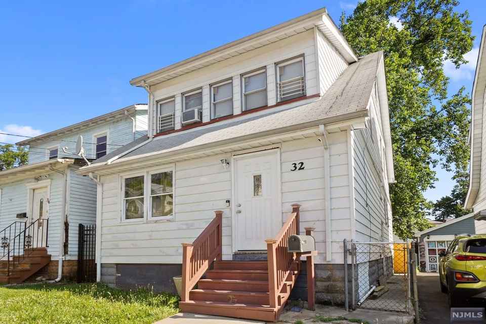 Lorre Sylvan Smith West Orange,  Office