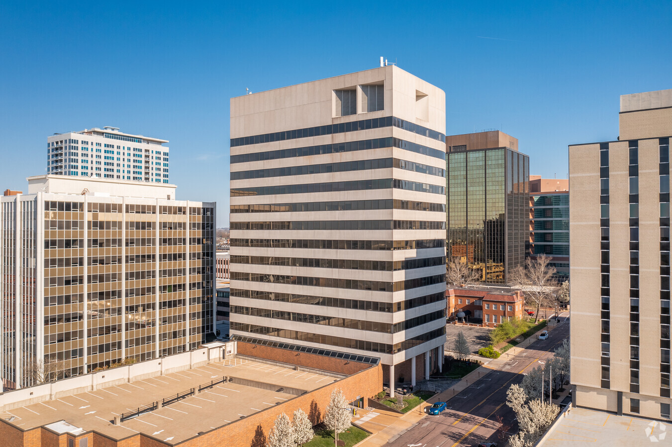 Butsch Roberts & Associates LLC Clayton,  Office