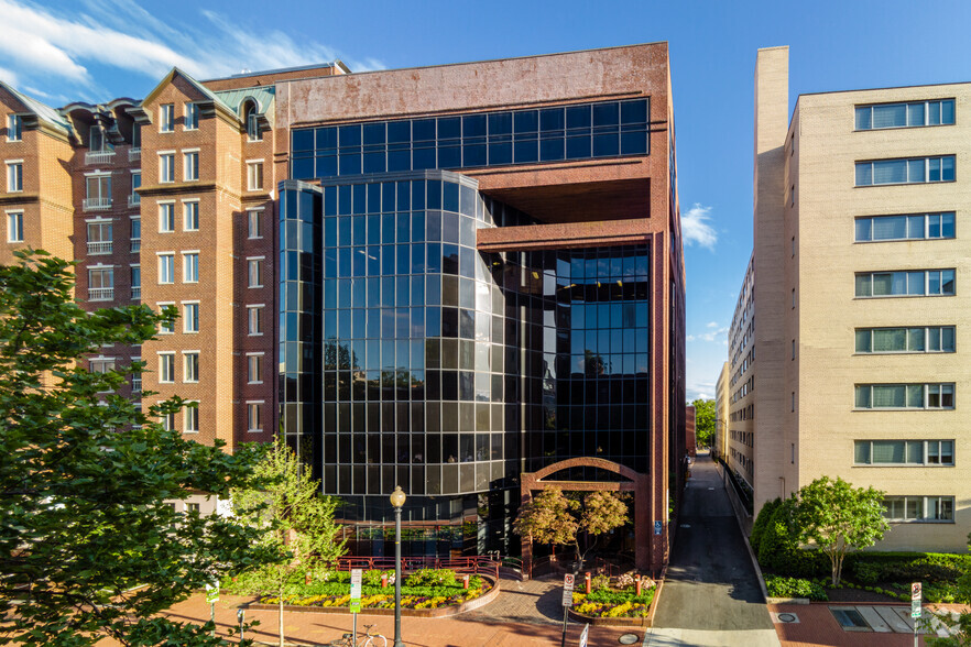 Ernstrom & Dreste LLP Washington, DC Office