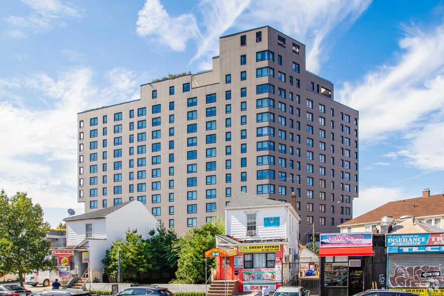 Arcia & Associates, PC Jackson Heights,  Office