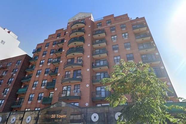 Jun Wang & Associates, PC Flushing,  Office