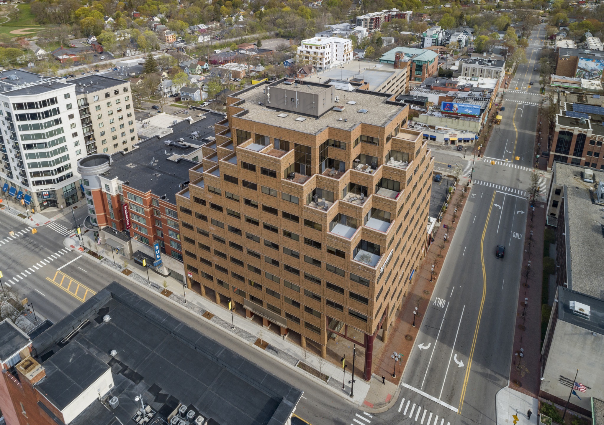 Varnum LLP Lansing, MI Office