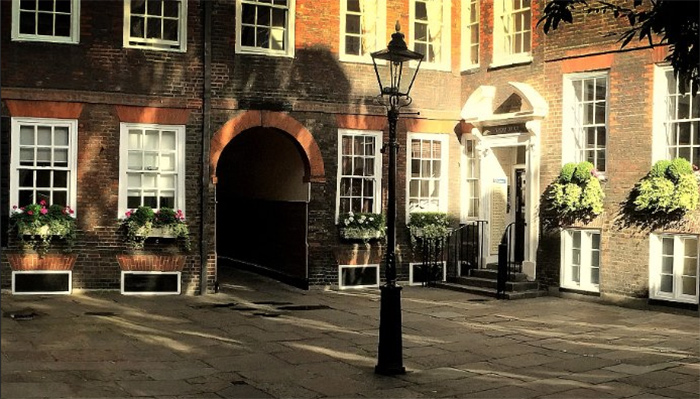 5 Pump Court London, United Kingdom Office