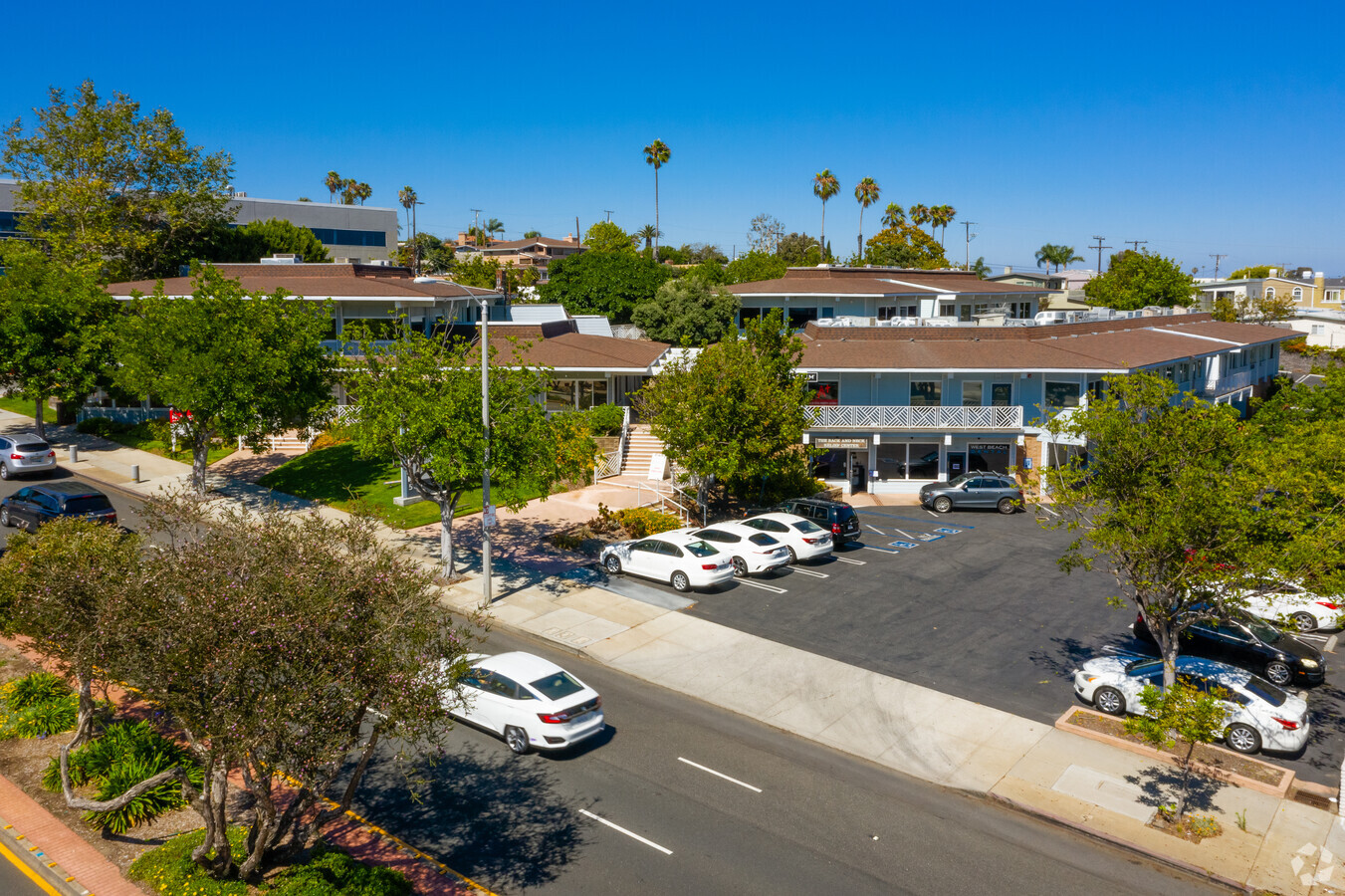 Law Offices of Baden V. Mansfield Manhattan Beach, CA Office