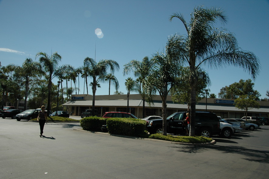 The Immigration Guy Escondido,  Office