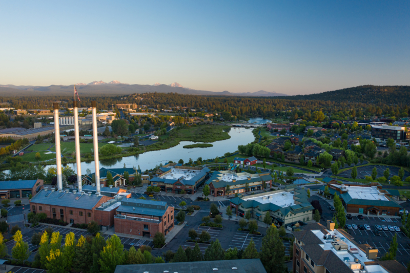 The Law Office of Angela Lee Bend,  Office