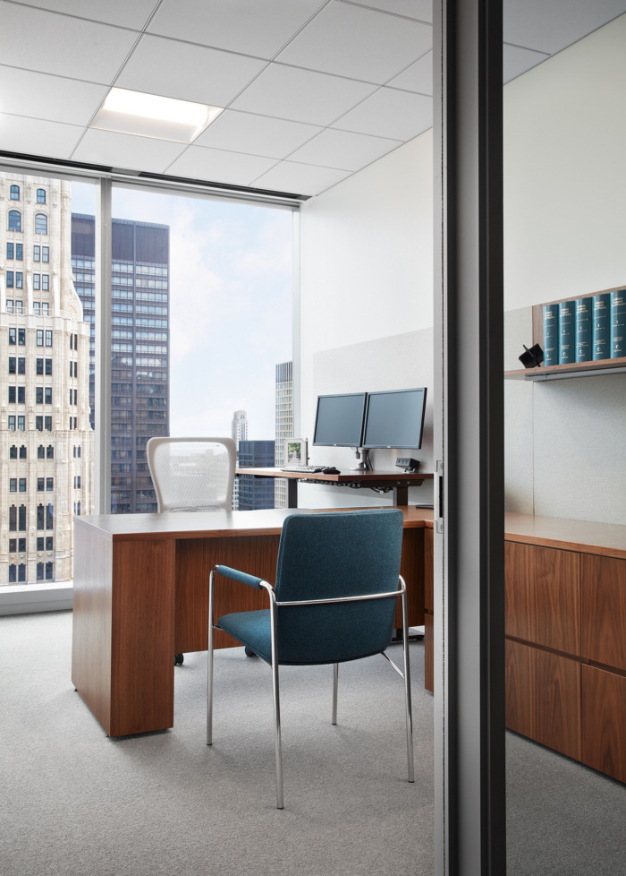 Hinshaw & Culbertson LLP Chicago, IL Office