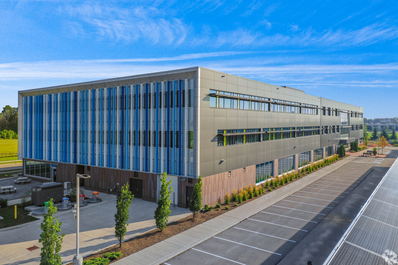 Dueck, Sauer, Jutzi & Noll LLP Waterloo, Canada Office
