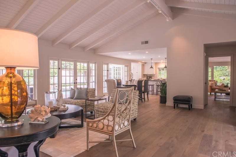 BURNS & MOSS Newport Beach,  Office