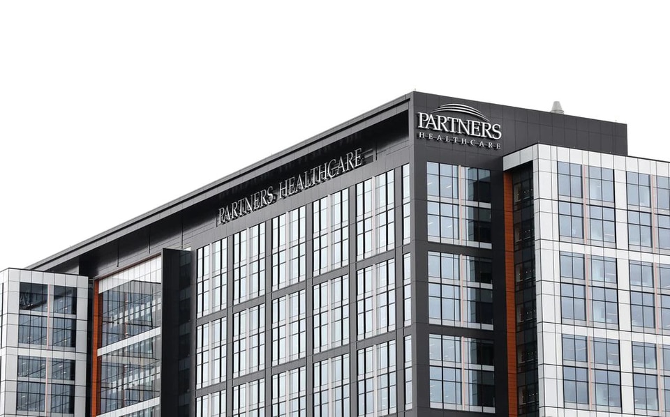 Derrevere Stevens Black & Cozad Boston, MA Office