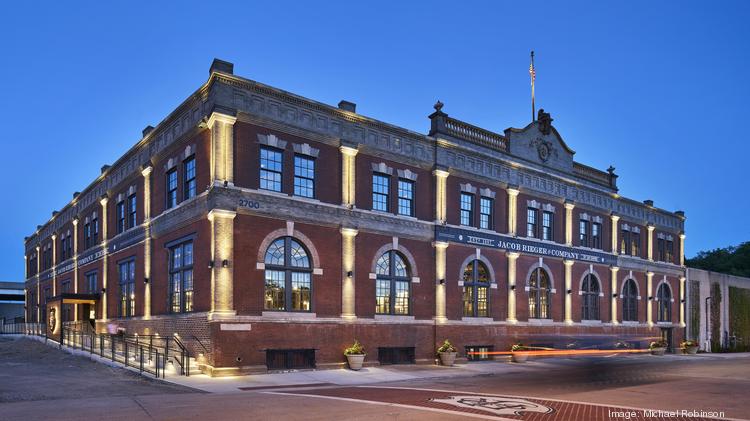 BENTON LLOYD & CHUNG LLP Kansas City,  Office