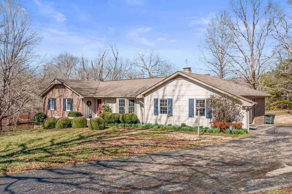 Bates and Bates Law Offices Centerville, TN Office