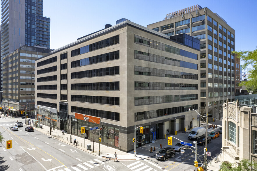 Davies Ward Phillips & Vineberg LLP Toronto, Canada Office