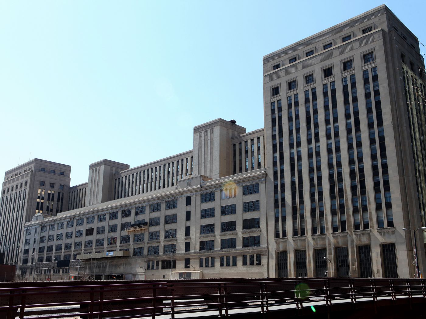 Davies & Associates LLC Chicago, IL Office