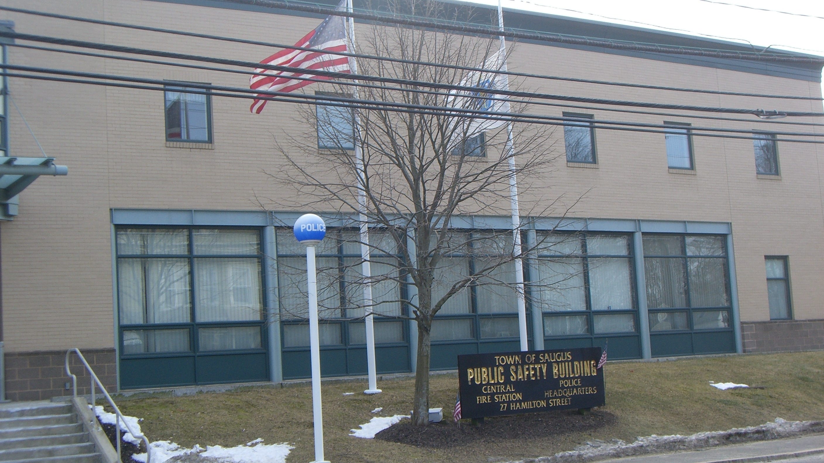 Vasapolli & Ricciardelli Saugus,  Office