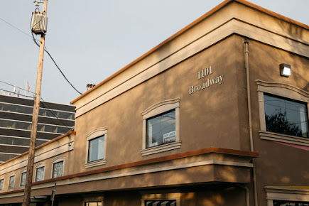Arwood & Blum Vancouver,  Office