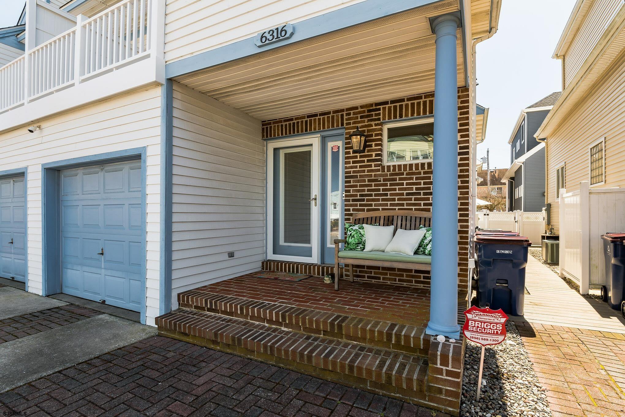 Briggs Law Marmora,  Office