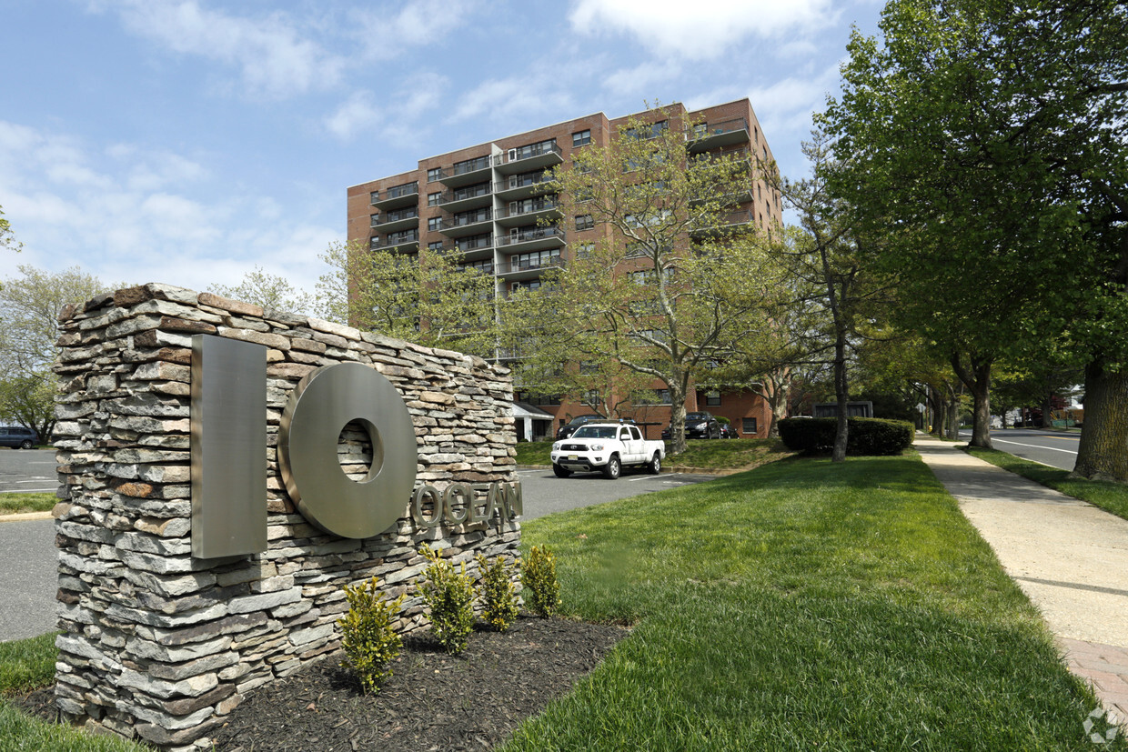 Chiacchio IP, LLC Atlantic Highlands, NJ Office