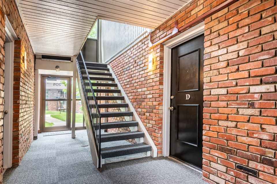 Bushyhead, LLC Lees Summit,  Office