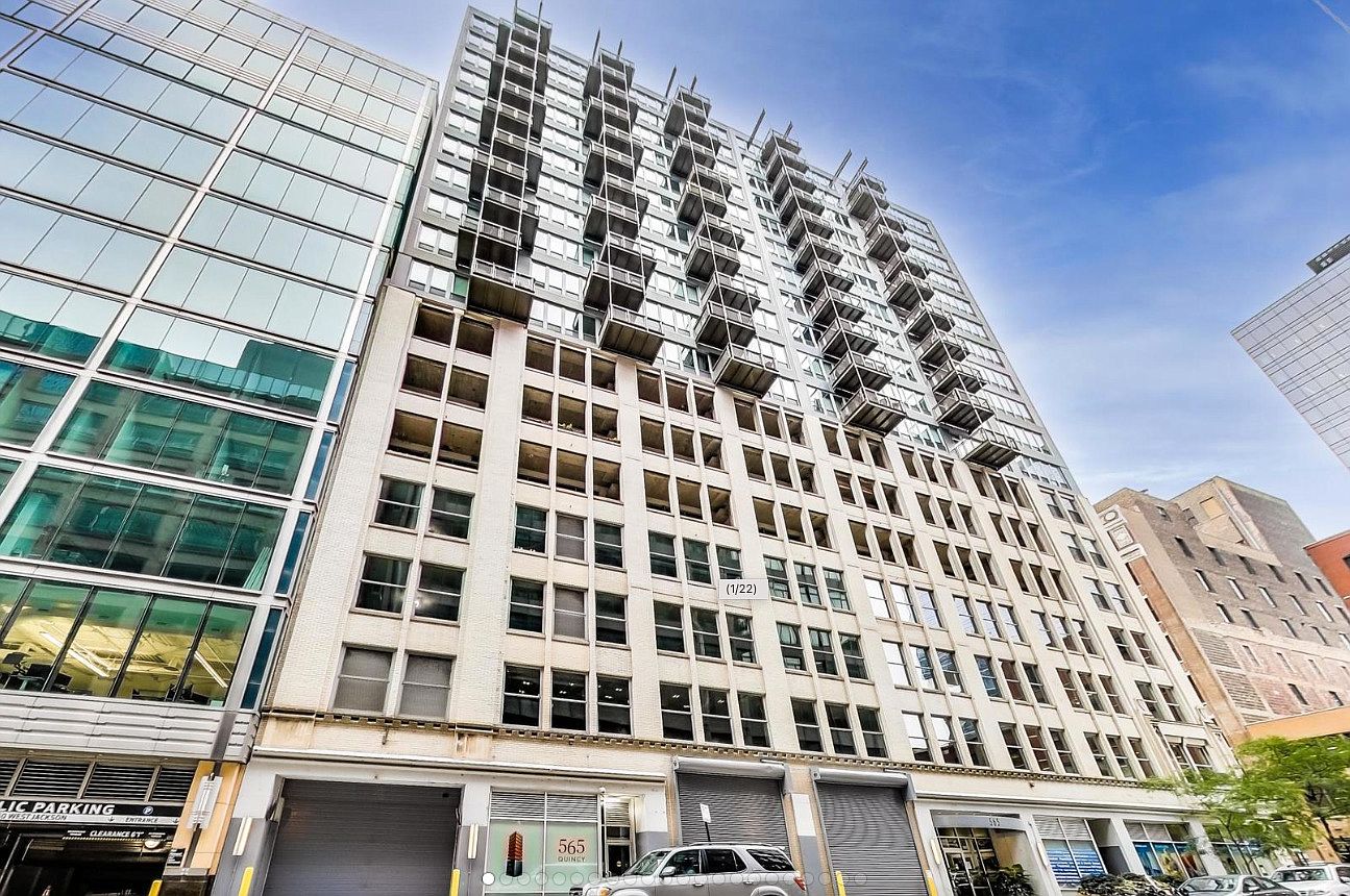 Hoke LLC Chicago,  Office