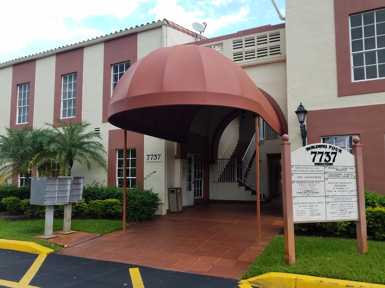 Cohn, Smith & Cohn Davie,  Office