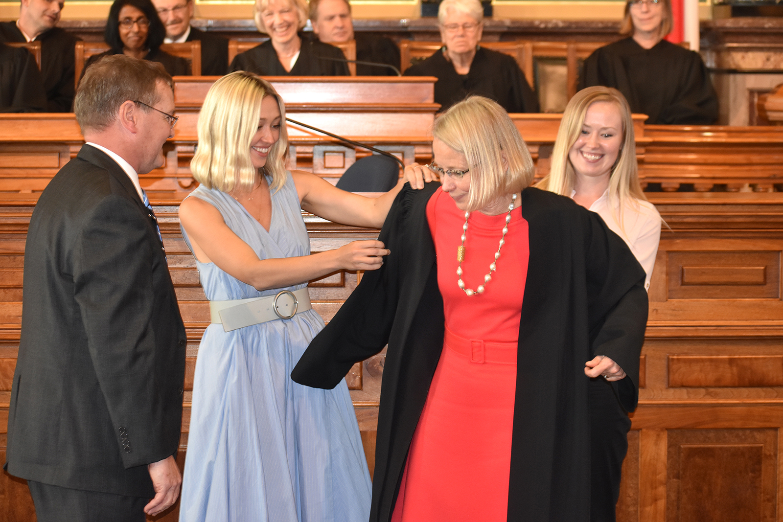 Dickinson, Bradshaw, Fowler & Hagen, P.C Pella, IA Office